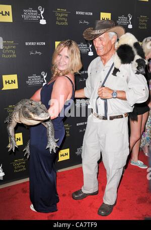 Jack Hanna aux arrivées pour pendant la journée, animation Creative Arts Emmy Awards, Beverly Hilton Hotel, Los Angeles, CA, 23 juin 2012. Photo par : Elizabeth Goodenough/Everett Collection/Alamy Live News Banque D'Images