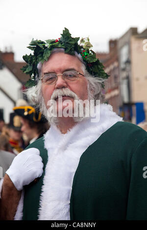 Festival de Noël de Dickens, 4 décembre 2011, Rochester, Kent, UK. Le fantôme de Noël passé, dans le caractère. Le festival a lieu chaque année depuis 1988 et célèbre Charles Dickens connexions avec la ville. Banque D'Images