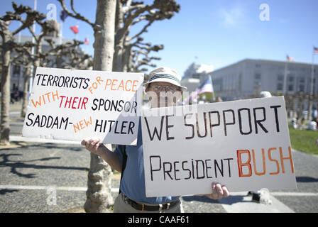 Mar 29, 2003 ; San Francisco, CA, USA ; San Francisco prend en charge le rassemblement des troupes. Banque D'Images