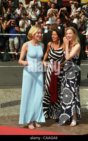 17 mai, 2003 ; CANNES , Côte d'Azur, France ; Sharon Stone à l'Gangs of New York Premiere Photo : crédit obligatoire par Frederic Injimbert/ZUMA Press. (©) Copyright 2003 par Frederic Injimbert Banque D'Images