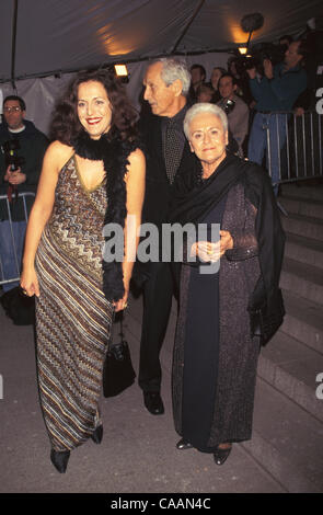 Nov 05, 2003 ; New York, NY, USA ; dossier photo. Date inconnue. La Famille : fille Angela Missoni, père et mère de TAI ROSETA. Banque D'Images