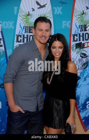 08 août 2010 - Hollywood, Californie, États-Unis - Channing Tatum et Jenna Dewan durant le Teen Choice Awards 2010, les arrivées en tenue à l'Amphithéâtre Gibson, le 8 août 2010, à Los Angeles.. K66089MGE.(Image Crédit : © Michael Germana/Globe Photos/ZUMApress.com) Banque D'Images