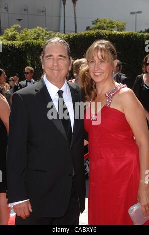 21 août 2010 - Hollywood, Californie, États-Unis - Beau Bridges et Wendy Deruelle pendant la Creative Arts Emmy Awards, qui a eu lieu lors de la Nokia Theatre, le 21 août 2010, à Los Angeles.. 2010.K66163MGE(Image Crédit : Â© Michael Germana/Globe Photos/ZUMApress.com) Banque D'Images