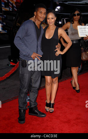 12 août 2010 - Los Angeles, Californie, États-Unis - CORY HARDRICT, TIA MOWRY assistant à la première de Los Angeles billet de loterie tenue au Grauman's Chinese Theatre à Hollywood, Californie Le 12 août 2010. 2010.K66116(LONG DROIT Crédit : Â© D. Long/Globe Photos/ZUMApress.com) Banque D'Images