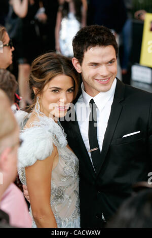 24 juin 2010 - Hollywood, Californie, États-Unis - NIKKI REED et Kellan Lutz.premiere de la Twilight Saga : Eclipse.Los Angeles, CA.24 juin 2010.Â© - Photos, Inc. 2010.K65255Crédit : Image RHARV(Â© Roger Harvey/Photos/ZUMApress.com) Globe Banque D'Images