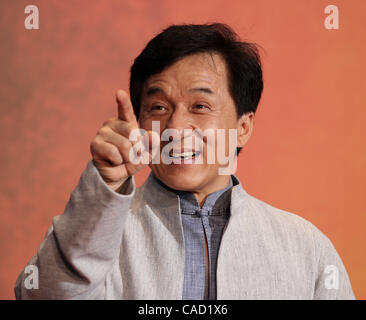 5 août 2010 - Tokyo, Japon - L'acteur chinois Jackie Chan assiste à la première de 'l'Japonais Karaté Kid' sur le tapis rouge à la Roppongi Hills Le 5 août 2010 à Tokyo, Japon.(Image Crédit : © Koichi Kamoshida/Jana/ZUMApress.com ) Banque D'Images