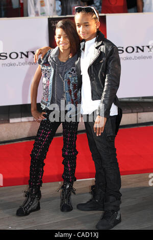 5 août 2010 - Tokyo, Japon - Jaden Smith et Willow Smith à la première de 'l'Japonais Karaté Kid' sur le tapis rouge à la Roppongi Hills Le 5 août 2010 à Tokyo, Japon. (Crédit Image : © Koichi Kamoshida/Jana/ZUMApress.com ) Banque D'Images