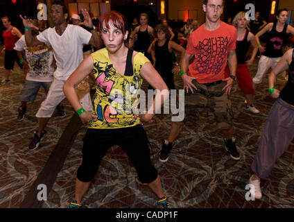 Juillet 27, 2010 - Las Vegas, Nevada, USA - l'atelier de danse se déplace en milieu urbain est réalisée au cours de la 2010 International Hip Hop Dance Championnat tenu au Red Rock Resort. Des équipes de cinq à huit danseurs de villes à travers les Etats-Unis sont en concurrence au cours de deux jours pour gagner une place dans le Wor Banque D'Images