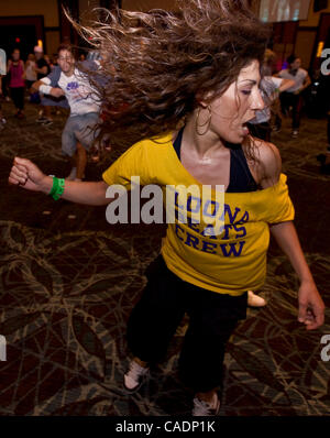 Juillet 27, 2010 - Las Vegas, Nevada, USA - l'atelier de danse se déplace en milieu urbain est réalisée au cours de la 2010 International Hip Hop Dance Championnat tenu au Red Rock Resort. Des équipes de cinq à huit danseurs de villes à travers les Etats-Unis sont en concurrence au cours de deux jours pour gagner une place dans le Wor Banque D'Images