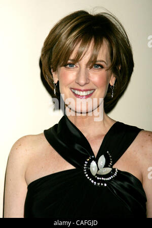 Feb 25, 2008 - New York, NY, USA - Co-président de Disney Media Networks et président de la Disney-ABC Television Group ('Golden Mike' honoree) ANNE SWEENEY à l'arrivée pour la 'Golden Mike' Awards tenue à l'hôtel Waldorf Astoria. (Crédit Image : © Nancy/Kaszerman ZUMA Press) Banque D'Images