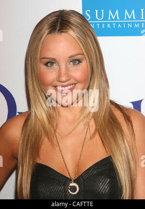 Feb 20, 2008 ; Hollywood, Californie, USA ; l'actrice Amanda Bynes au 'Penelope' Los Angeles Premiere tenue au régulateur Directors Guild of America Theatre. Crédit obligatoire : Photo par Paul Fenton/ZUMA Press. (©) Copyright 2008 by Paul Fenton Banque D'Images