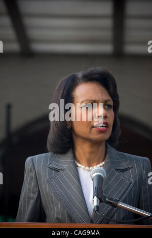 Condolizza Rice est allé sur expliquer que la nécessité d'une résolution est proche, décrivant sa rencontre de divulgation de l'impatience du peuple kenyan : "C'est une crise qui doit bientôt prendre fin. Il y a besoin d'être un renoncement total de la violence comme une option, un refus d'une façon qui a coûté la vie Banque D'Images