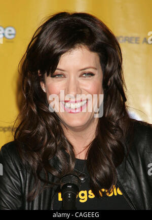 Feb 07, 2008 - New York, NY, USA - Actrice KATE WALSH fait la promotion de la 4e conférence annuelle de l'entraînement à l'adoption chien nouvel arbre chien Store à Times Square. (Crédit Image : © Nancy/Kaszerman ZUMA Press) Banque D'Images