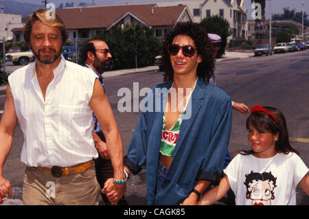 Le 1 février 2008 - Hollywood, Californie, États-Unis - #  14061.SOLEIL MOON FRYE AVEC PÈRE VIRGIL FRYE ET MEENO PELUCE 1986.(Image Crédit : Â© Phil Roach/Photos/ZUMAPRESS.com) Globe Banque D'Images