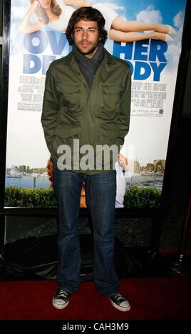 Le 29 janvier 2008 - Hollywood, Californie, États-Unis - J12936CHW.''au-dessus de son cadavre'' LOS ANGELES PREMIERE.ARCLIGHT HOLLYWOOD, LOS ANGELES, CA .01/29/08.ZACHARY LEVI (crédit Image : Â© Clinton Wallace/Globe Photos/ZUMAPRESS.com) Banque D'Images