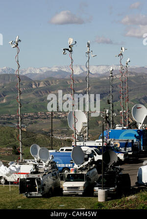 Jan 30, 2008 - Simi Valley, CA, USA - Media les camions citernes garés à la Ronald Reagan Presidential étaient l'un républicain Consultez débat a lieu. Photo par Jonathan Alcorn/ZUMA Press. © Copyright 2007 by Jonathan Alcorn Banque D'Images