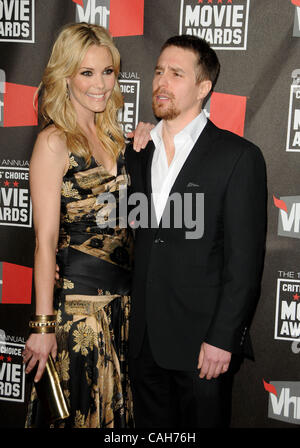 14 janvier 2011 - Los Angeles, Californie, États-Unis - Leslie Bibb, Sam Rockwell participant à la 16e Conférence annuelle de l'Critics' Choice Movie Awards - Arrivals tenue à l'Hollywood Palladium à Hollywood, Californie le 1/14/11. 2011.K67372(LONG DROIT Crédit : Â© D. Long/Globe Photos/ZUMAPRESS.com) Banque D'Images