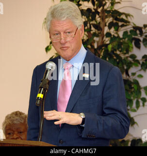 8 décembre 2007 - Charleston, Caroline du Sud, USA - l'ancien président BILL CLINTON prononce une allocution de disparité des soins à l'AKA Chapitre supérieures Réunion d'affaires mensuel. L'ancien Président Bill Clinton a passé la journée dans la région de Charleston s'adressant à divers groupes et tournées le musc de l'Hôpital pour enfants. Banque D'Images