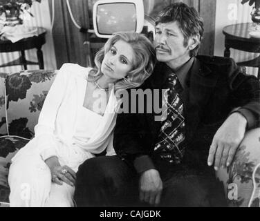 Le 6 janvier 2011 - Hollywood, Californie, États-Unis - Jill IRELAND avec Charles Bronson. JILLIRELANDRETRO.(Image Crédit : Â© Clinton Wallace/Globe Photos/ZUMAPRESS.com) Banque D'Images