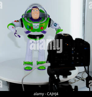 Jan 8,2011- Las Vegasn Nevada, USA. Ortery Technologies affiche leur photo studio 3D au cours de la 3ème journée de l'International CES 2011. (Crédit Image : ©/ZUMAPRESS.com) Blevins génique Banque D'Images