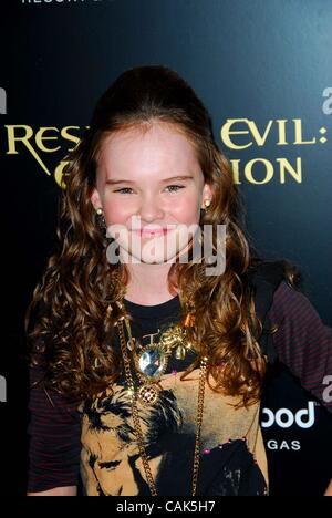 20 septembre 2007 - Hollywood, Californie, États-Unis - K54745EG.PREMIÈRE MONDIALE DE RESIDENT EVIL : EXTINCTION, .au Planet Hollywood Resort Hotel and Casino, LAS VEGAS, NEVADA 09-20-2007.MADELINE CARROLL(Image Crédit : Â© Ed Geller/Globe Photos/ZUMAPRESS.com) Banque D'Images