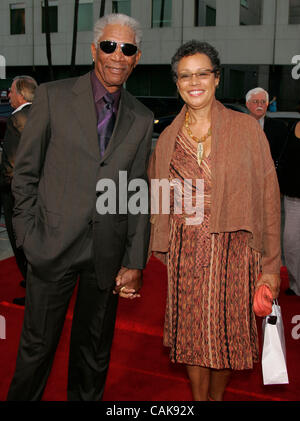 Sep 25, 2007 - Los Angeles, Californie, USA - acteur Morgan Freeman & épouse MYRNA COLLEY-LEE à la "Fête de l'amour' Los Angeles Premiere tenue à l'Academy of Motion Pictures Arts & Sciences. (Crédit Image : © Lisa O'Connor/ZUMA Press) Banque D'Images