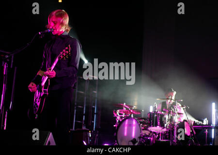 Jouer Interpol Madison Square Garden le 14 septembre 2007. Julian Paul Banks - chant et guitare Daniel Kessler -guitare Carlos Dengler -bass Sam Fogarino - batterie Banque D'Images