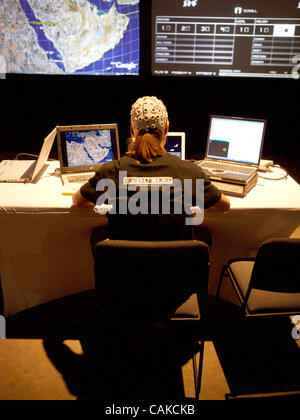 BrainLoop Aksioma institute for contemporary arts démonstration pendant la Nextfest câblé'Ñ¢ au Los Angeles Convention Center le 14 septembre 2007. Brain computer interface qui permet aux utilisateurs d'explorer le web par imagerie simplement les mouvements de base. Banque D'Images