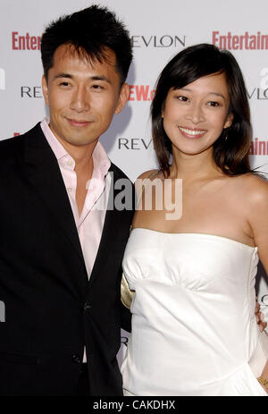 Le 15 septembre 2007, Hollywood, CA, USA ; l'acteur James KYSON LEE (L) et l'invité à Entertainment Weekly's 5th Annual Pre-Emmy Party à l'Opéra et de cramoisi. Crédit obligatoire : Photo par Vaughn Youtz/ZUMA Press. (©) Copyright 2007 par Vaughn Youtz. Banque D'Images