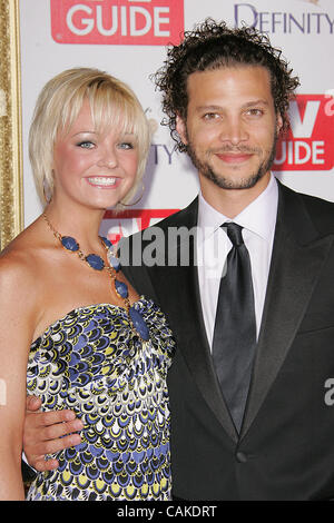 © 2007 Jerome Ware/Zuma Press HOLLY DURST et Justin Guarini Holly Durst pendant les arrivées à la 5e édition de TV Guide Emmy après a tenu à Les Deux à Hollywood, CA. Dimanche, 16 Septembre 2007 Les deux Hollywood, CA Banque D'Images