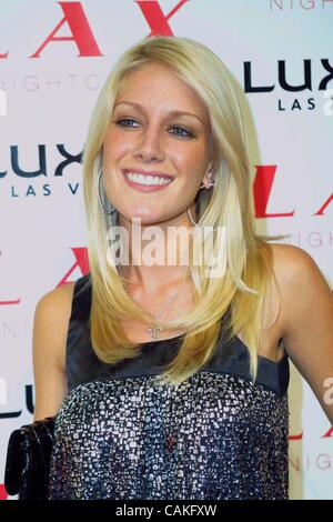 16 septembre 2007 - Hollywood, Californie, États-Unis - K54666EG.Heidi Montag ANNIVERSAIRE À LAX NIGHTCLUB AU LUXOR RESORT HOTEL AND CASINO, LAS VEGAS NV 09-15-2007. - 2007.Heidi Montag(Image Crédit : Â© Ed Geller/Globe Photos/ZUMAPRESS.com) Banque D'Images