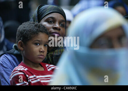 Revelers recueillies pour l'American Muslim Day Parade sur Madison Avenue. aujourd'hui 9 septembre 2007, à Manhattan. Crédit photo : Mariela Lombard/ ZUMA Press. Banque D'Images