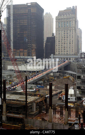 L'Autorité portuaire de New York & NJ Service commémoratif pour les personnes tuées dans les attentats du World Trade Center sur les 11 septembre 2001 et 26 février 1993, tenue à l'église de Saint - Pierre. Banque D'Images