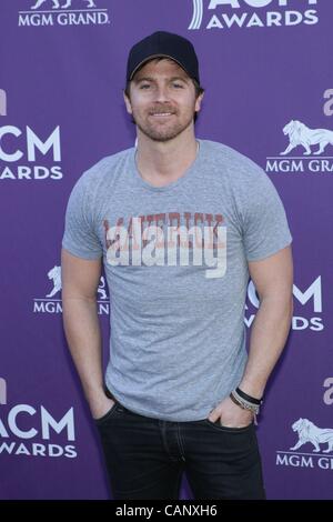 Kip Moore aux arrivées pour 47e Assemblée annuelle L'Académie de la musique country (ACM) Awards - Arrivals, MGM Grand Garden Arena de Las Vegas, NV, le 1 avril 2012. Photo par : James Atoa/Everett Collection Banque D'Images