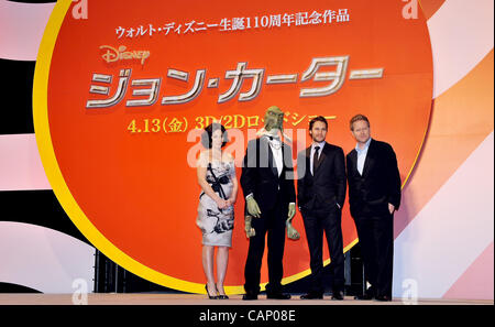 Ynn Collins, joie, Taylor kitsch et Andrew Stanton, Apr 01, 2012 : Tokyo, Japon : (L-R), actrice Lynn Collins, modèle japonais de la joie, l'acteur Taylor kitsch et réalisateur Andrew Stanton assister à la première mondiale au Japon pour le film "John Carter" à Tokyo, Japon, le 1 avril 2012. Le film s'ouvre sur le 13 avril à Banque D'Images