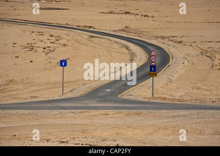 Bases et premières étapes de la construction ont commencé dans la zone désignée pour la base de formation de 'ville'. Son achèvement est prévu en 2014. Néguev, Israël. 3-AVR-2012. Banque D'Images