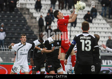 Grèce Superleague match de football entre Paok et dramatiques en Doxa Toumpa Stadium à Thessalonique le 17 avril 2012 Banque D'Images