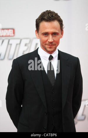 17 avril 2012 - Moscou, Russie - avril 17,2012.MOSCOU,RUSSIE.Le premier Avengers à Moscou. Sur la photo : Acteur Tom Hiddlston pour promouvoir la première de The Avengers à Oktyabr cinema theatre. (Crédit Image : © PhotoXpress/ZUMAPRESS.com) Banque D'Images