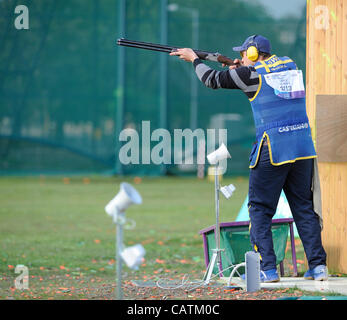 Londres, Angleterre, 21-04-12. Stefan NILLSON (SWE) participe à la Coupe du Monde de l'ISSF Skeet Finale, Royal Artillery Barracks, à Londres. Une partie de la préparation des Jeux Olympiques de Londres se prépare. Nillson a remporté l'or Banque D'Images