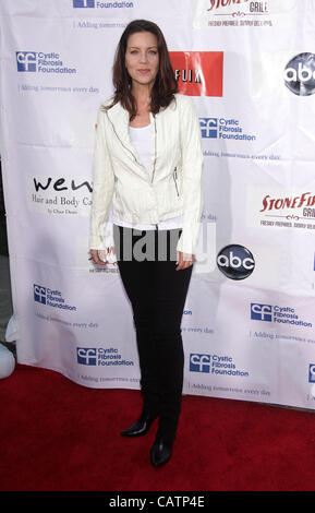 21 avril 2012 - Universal City, Californie, États-Unis - ANDREA PARKER arrive pour une fête de quartier au profit de la fibrose kystique avec le band from TV sur wisteria lane. (Crédit Image : © Lisa O'Connor/ZUMAPRESS.com) Banque D'Images