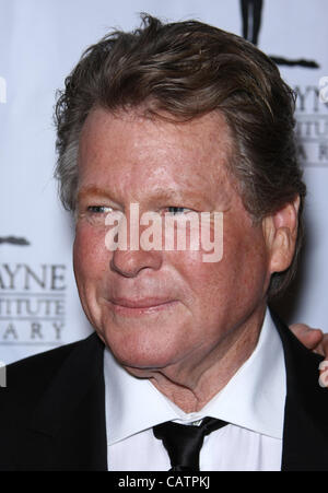 RYAN O'NEAL 27E ÉDITION ODYSSEY BALL BEVERLY HILLS LOS ANGELES CALIFORNIA USA 21 avril 2012 Banque D'Images