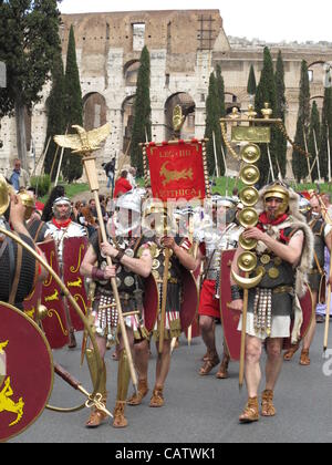 Anniversaire 2765 - Naissance de Rome par les célébrations Colisée, Rome, Italie, le 22 avril, 2012 Banque D'Images