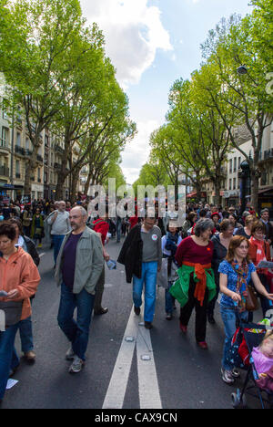 Paris, France, foule, les syndicats français en démonstration, rue May Day annuel, Mars Banque D'Images