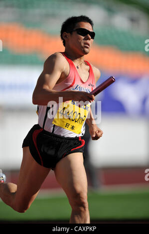 Yuzo Kanemaru (JPN), le 3 mai 2012 - Athlétisme : La 28e International d'athlétisme de Shizuoka 2012 Grand Prix du Japon Circuit série Athlétisme Rd.4, lors du Relais 4400m hommes à Ecppa Stadium, Sizuoka, au Japon. (Photo de Jun Tsukida/AFLO SPORT) [0003] Banque D'Images