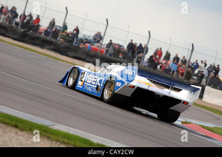 6 mai 2012, le circuit de course de Donington Park, Royaume-Uni. La Porsche 956 1984 Kempnich de Russell au Festival Historique de Donington. Banque D'Images