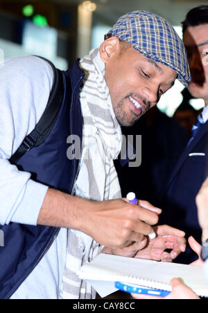 16 janvier 2012 - SÉOUL, CORÉE DU SUD - Acteur Will Smith est arrivé à l'aéroport de la promotion du film "Men in Black III", à l'aéroport international d'Incheon en Corée du Sud, Corée du Sud le 6 mai 2012. Le film sortira en France le 24 mai. (Crédit Image : © Jana Corée/Jana Press/ZUMAPRESS.com) Banque D'Images