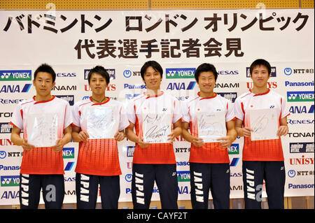 (L à R) Naoki Kawamae Syoji (JPN), Sato (JPN), Shintaro Ikeda (JPN), O Appro Sasaki (JPN), Kenichi Tago (JPN), 8 mai 2012 - Badminton : le Japon Équipe nationale au cours de la conférence de presse de l'entrée représentant de Jeux olympiques de Londres au centre de formation national d'Ajinomoto, Tokyo, Japon. (Photo Banque D'Images