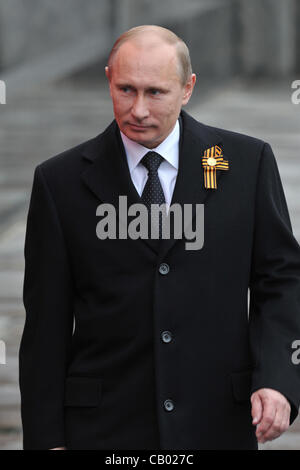 Le 9 mai 2012 - Moscou, Russie - Mai 09,2012.MOSCOU,RUSSIE. Sur la photo : le président de la Russie Vladimir Poutine participe à la parade militaire, le jour de la Victoire sur la Place Rouge de Moscou. (Crédit Image : © PhotoXpress/ZUMAPRESS.com) Banque D'Images