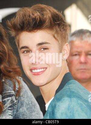 Justin Bieber au niveau des arrivées pour RADIO KIIS FM WANGO TANGO 2012 - Arrivées, le Home Depot Center, Carson, CA, 12 mai 2012. Photo par : Elizabeth Goodenough/Everett Collection Banque D'Images