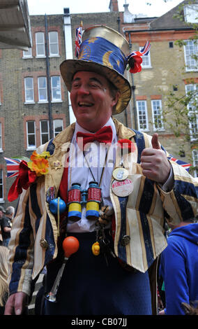 Un interprète à l'Punch and Judy 350 fêtes de fin d'année à Covent Garden. Dimanche 13 Mai 2012 Banque D'Images